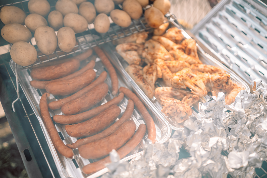 c-store foodservice hot box of hot dogs and chicken